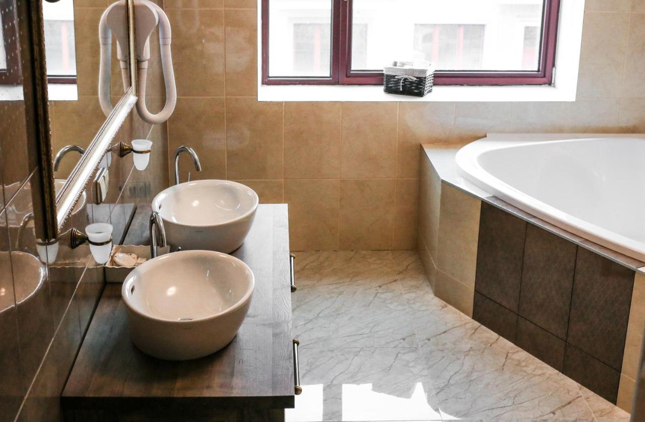 Hotel Saulys à Šiauliai Extérieur photo