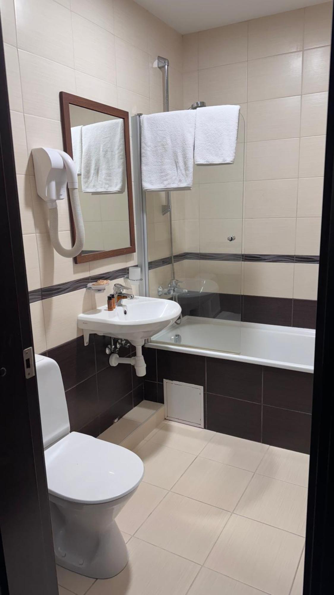 Hotel Saulys à Šiauliai Extérieur photo